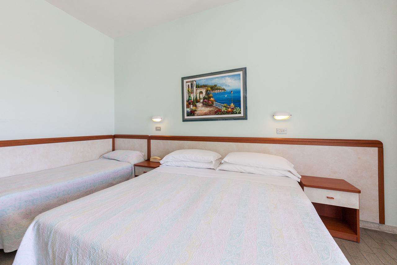 Hotel Universal Bellaria-Igea Marina Ngoại thất bức ảnh